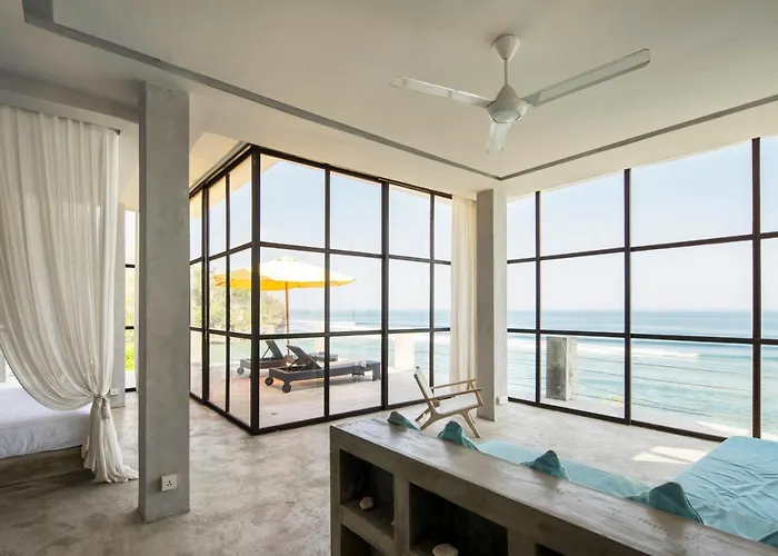 V Uluwatu