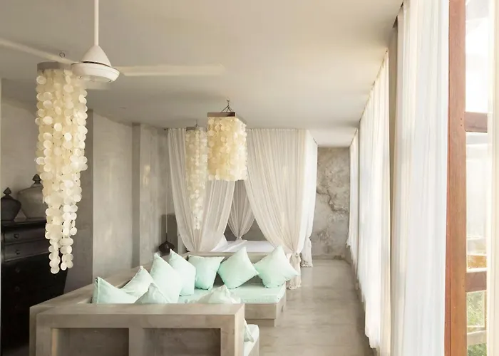 V Villa Uluwatu